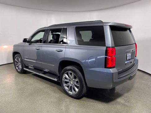 Used 2019 Chevrolet Tahoe LT w/ LT Signature Package RWD image 5