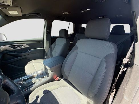 Used 2023 Chevrolet Traverse LT image 20