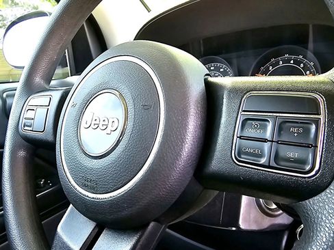 Used 2017 Jeep Compass Sport w/ Power Value Group image 14