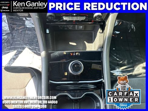 Used 2023 Jeep Grand Cherokee Altitude AWD/4WD image 18