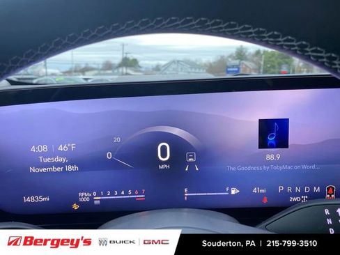 Certified 2025 Buick Envision Sport Touring image 13