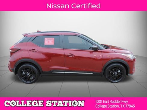 Certified 2024 Nissan Kicks SR w/ SR Premium Package FWD image 2