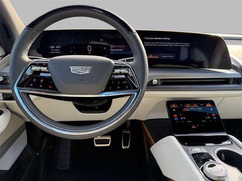 New 2026 Cadillac Vistiq Luxury image 3