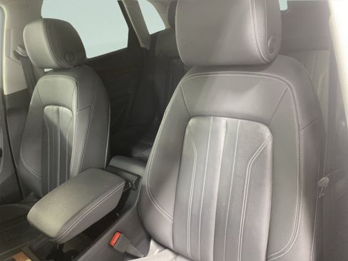 Used 2023 Audi Q5 2.0T Premium w/ Convenience Package AWD/4WD image 16