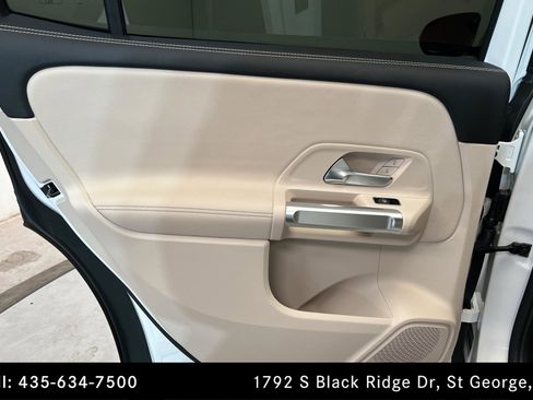 Certified 2025 Mercedes-Benz GLB 250 4MATIC image 18