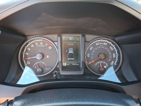 Used 2022 Toyota Tacoma SR image 21