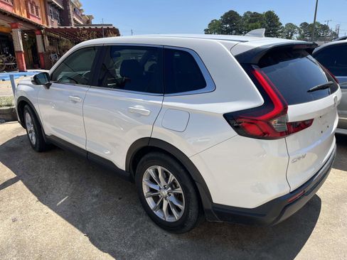 Used 2025 Honda CR-V EX image 4
