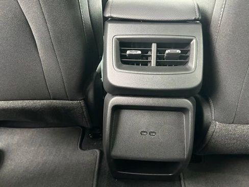 New 2026 Chevrolet Equinox EV LT image 15