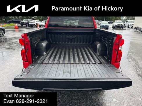 Used 2021 Chevrolet Silverado 1500 LT Trail Boss w/ Bed Protection Package AWD/4WD image 10