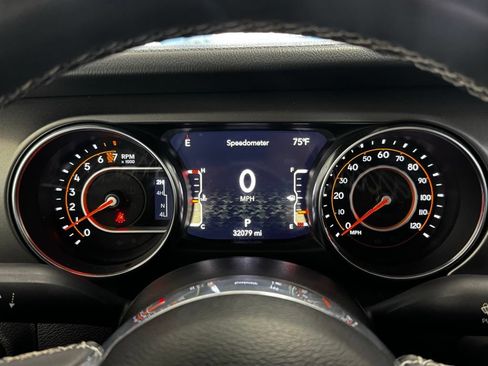 Used 2023 Jeep Gladiator Rubicon w/ LED Lighting Group AWD/4WD image 14