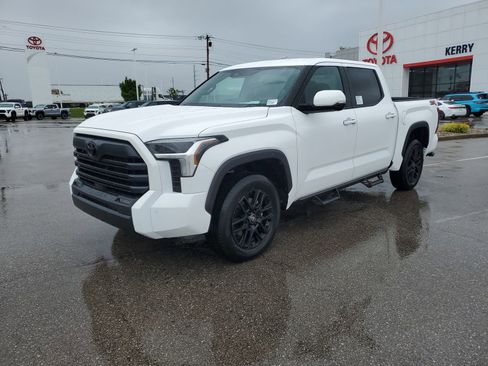 New 2026 Toyota Tundra SR5 AWD/4WD image 2