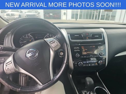 Used 2013 Nissan Altima 2.5 SV FWD image 13