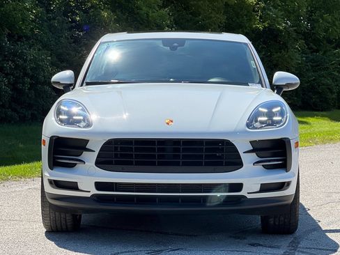 Certified 2021 Porsche Macan AWD/4WD image 7