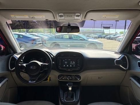 Used 2021 Kia Soul LX FWD image 8
