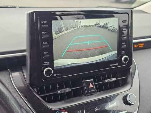 Used 2022 Toyota Corolla LE FWD image 31