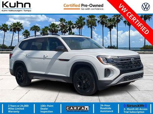 Used 2025 Volkswagen Atlas Peak Edition SE AWD/4WD image 1