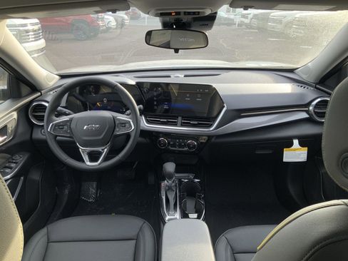New 2026 Chevrolet Trax ACTIV w/ Driver Confidence Package FWD image 16