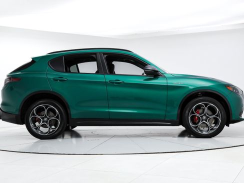 New 2026 Alfa Romeo Stelvio Sprint w/ Convenience Package AWD/4WD image 6