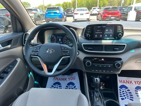 Used 2019 Hyundai Tucson Value AWD/4WD image 17