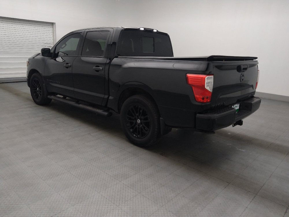 Used 2019 Nissan Titan SV w/ SV Convenience Package RWD image 3