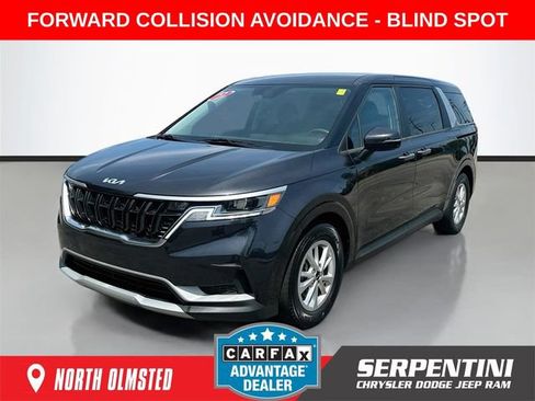 Used 2022 Kia Carnival LX FWD image 1