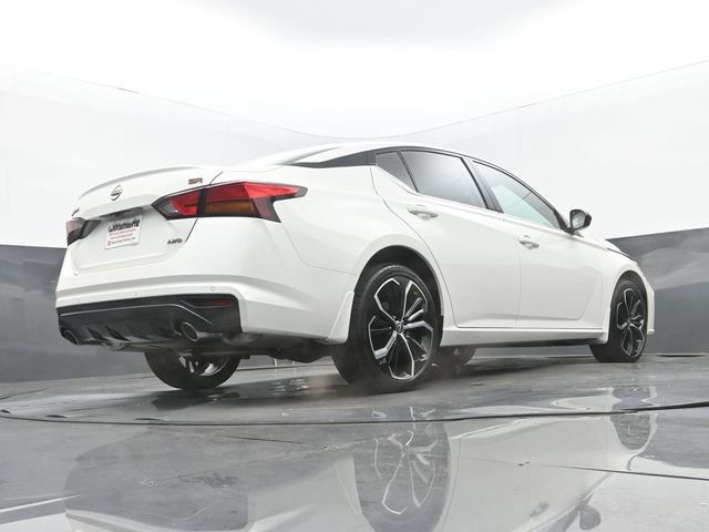 Used 2025 Nissan Altima 2.5 SR AWD/4WD image 25