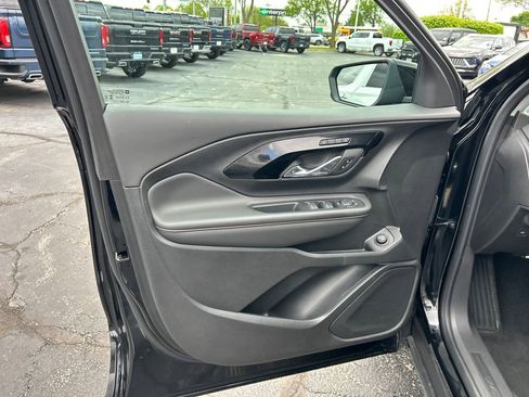 Certified 2023 GMC Terrain AT4 AWD/4WD image 18