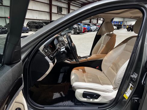 Used 2014 BMW 528i Sedan image 13