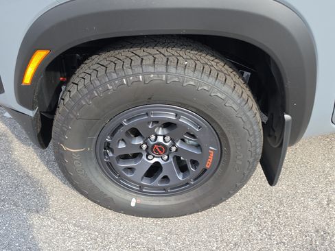 New 2026 Nissan Frontier Pro-X w/ Tow Package RWD image 9