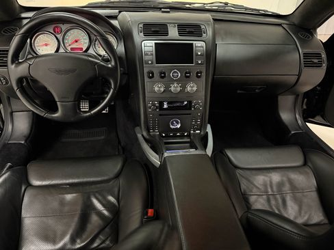 Used 2006 Aston Martin Vanquish S image 2