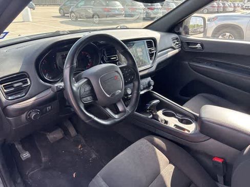 Used 2023 Dodge Durango GT image 9