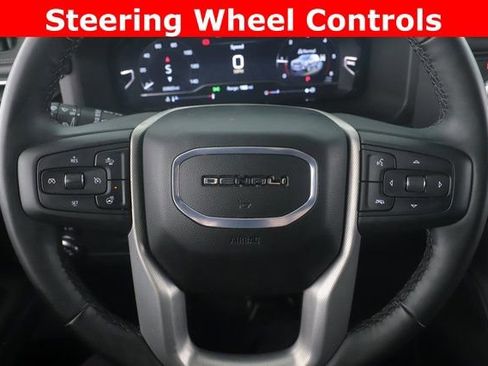 Used 2024 GMC Yukon XL Denali image 22