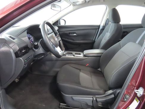 Used 2025 Nissan Sentra SV FWD image 16