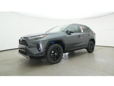 Used 2025 Toyota RAV4 SE w/ Weather Package AWD/4WD image 23