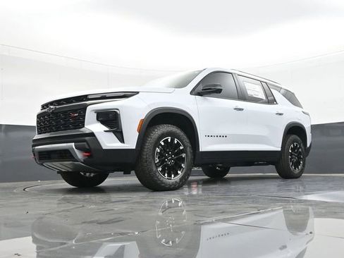 New 2026 Chevrolet Traverse Z71 w/ Driver Confidence Package AWD/4WD image 57
