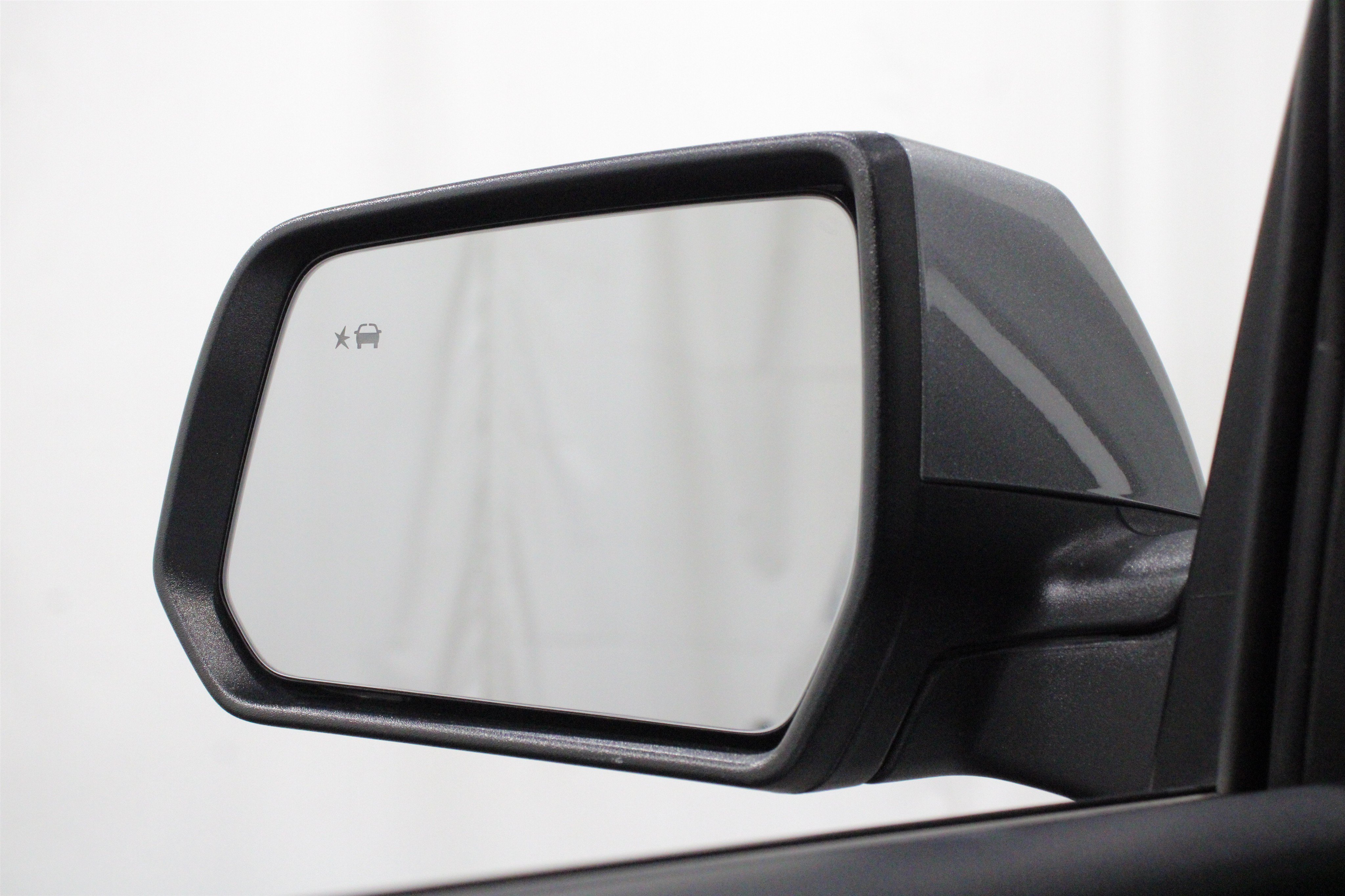 Used 2021 Chevrolet Traverse LT FWD image 12