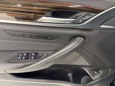 Certified 2023 BMW M550i xDrive M550i xDrive w/ Executive Package image 11