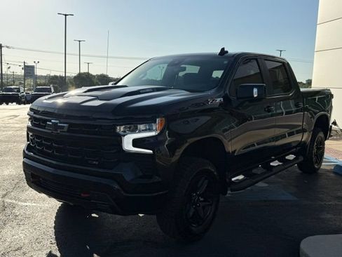 Used 2026 Chevrolet Silverado 1500 LT Trail Boss w/ LT Trail Boss Premium Package AWD/4WD image 5