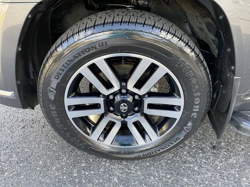 Used 2023 Toyota 4Runner Limited image 29