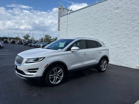 Used 2019 Lincoln MKC Reserve w/ MKC Climate Package AWD/4WD image 3