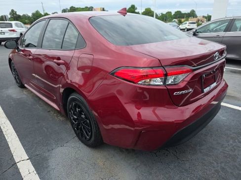 Certified 2025 Toyota Corolla LE FWD image 4