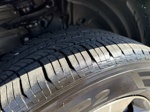 Certified 2025 Honda Pilot EX-L image 12