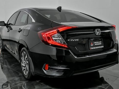 Used 2018 Honda Civic EX image 8