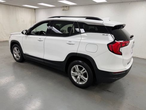 Used 2020 GMC Terrain SLE w/ Driver Convenience Package FWD image 3