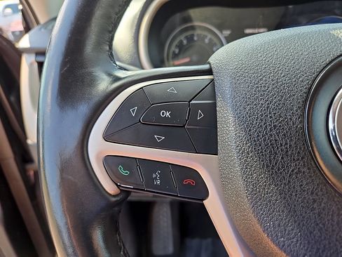 Used 2014 Jeep Cherokee Limited AWD/4WD image 22