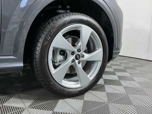 Certified 2025 Audi Q5 Premium Plus w/ Premium Plus AWD/4WD image 11