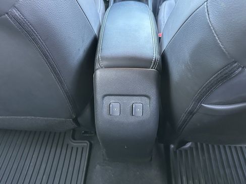 Used 2021 Nissan Kicks SR w/ SR Premium Package image 18