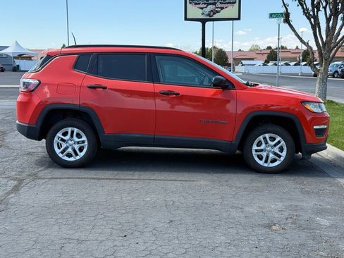 Used 2018 Jeep Compass Sport AWD/4WD image 2