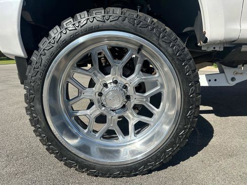 Used 2019 Ford F250 Platinum w/ Platinum Ultimate Package AWD/4WD image 15
