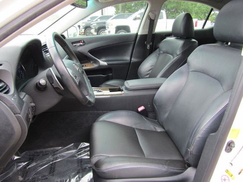 Used 2012 Lexus IS 250 w/ Premium Pkg Value Edition RWD image 9
